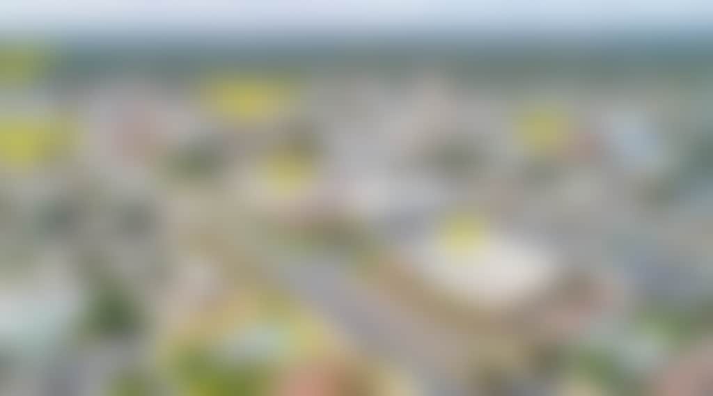 Aerial display of Wandew and its proximity to surrounding attractions and activities